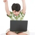 Controlar el uso de las redes sociales en nuestros hijos, pro y contras del uso de la tecnología en nuestros hijos