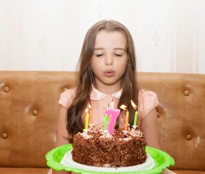 enviar frases bonitas de cumpleaños para mi hija, buscar nuevas dedicatorias de cumpleaños para tu hija